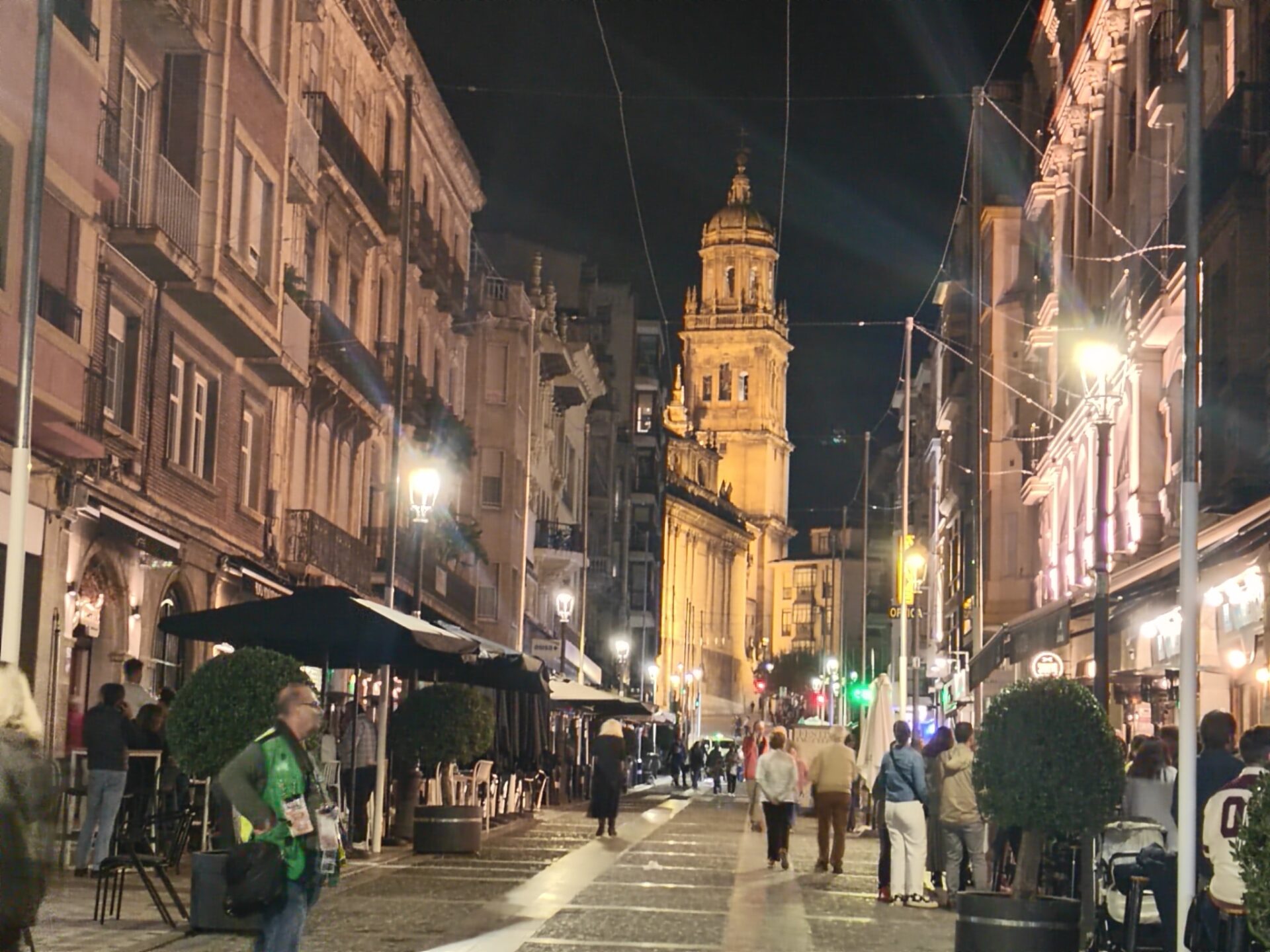 Luces y sombras de la ciudad de Jaén: más personas ocupadas y una población envejecida